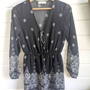 Love Tree Black & White Long Sleeves Romper